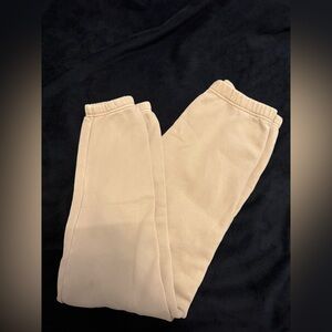 Aritzia Sweatpants